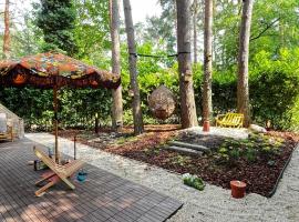 Five Trees Forest Home，位于拉纳肯的酒店