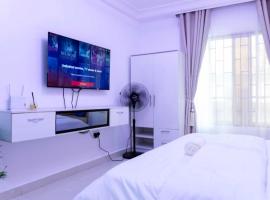 Studio Apartment Ikeja GRA Lagos，位于伊凯贾的酒店
