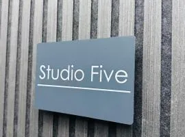 Yastayzzz at Studio 5 Bransford Rd