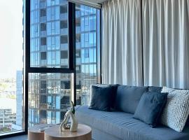 New & Rated Free Spa, Gym, Parking & More，位于贝尔康嫩的酒店