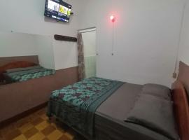 Hotel Modelo，位于Estación La Ermita的酒店