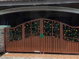 Damai Guest House Malay Only，位于甘孟的酒店