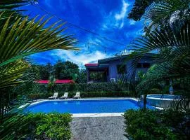 Iguana Lodge