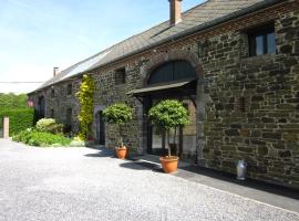Les Temps Gourmands，位于Mondrepuis的酒店