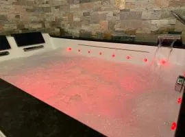 Évasion duo, Suite Atypique privative, Hammam & Balnéo