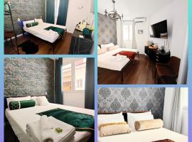 Royal Lux，位于萨贡托的酒店