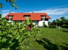 卡克里斯普利珠罗斯别墅酒店