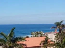 Topanga Holiday Home
