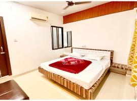Near Mahakal Temple Hotel SRI- D K D ! Ujjain,Near Railway station, Fully Air conditioned Rooms & Spacious Room With wifi- Lift and Restaurant Facilities, BEST HOTEL IN UJJAIN，位于乌贾因的酒店