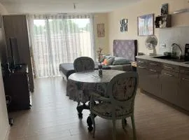 Studio pour 2 personnes à Tonnay Charente