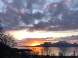 Midnight Sun Road，位于波多的酒店