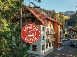Hotel Jasná，位于迪马诺卡多林纳的酒店