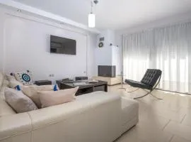 Villa Anavil - Boutique Coastal Retreat in Varkiza