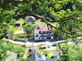 Pensiunea de la Rau Moieciu de sus，位于米奥修德萨斯的酒店