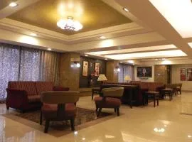 Collection O Reeva Regency