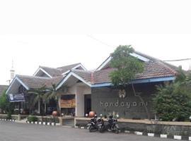 Hotel Handayani，位于Kepandean的酒店