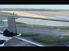 2 bed Beachfront Apartment Inchydoney Cork