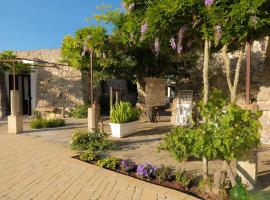 Palacca, trullo salentino，位于安德拉诺的酒店