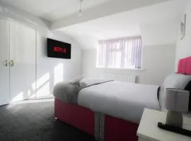 Private En-Suite With Free Wi-Fi & Parking in Wolverhampton