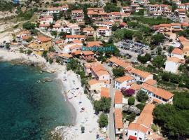 Hotel Sardi，位于波蒙特的舒适型酒店