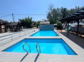 TTS Staycation Chalet，位于佩纳利克村的酒店