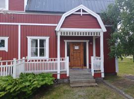 Gamla Skolan i Siknäs，位于Töre的住宿加早餐旅馆