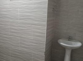 Villa J，位于Estación El Salto的酒店