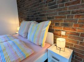 Lake & Bike Holidays Wüstenhain, Ferienhaus am Gräbendorfer See，位于费茨肖的酒店