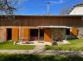 Théveny, Le Levant，位于Saint-Astier的酒店