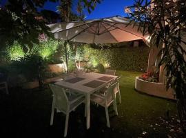 Charmante maison 4 pièces, 6 personnes, à 400m de la plage - FR-1-226A-211，位于圣拉斐尔的酒店