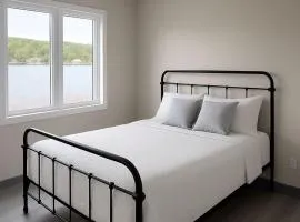 2-Bedroom Cottage #11 - Red Pine