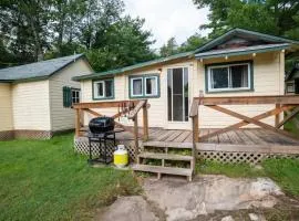 2-Bedroom Cottage #5 - Lodgepole Pine