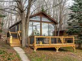Lake Muskoka 2-bedroom Cottage - Pier 100 #50