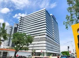 NEW! Suite,Piscina de lujo, GYM, WiFi, Tv en Guayaquil zona ejecutiva