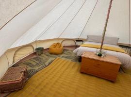 Farks - at Neddy Green - Maple，位于Lytchett Matravers的豪华帐篷