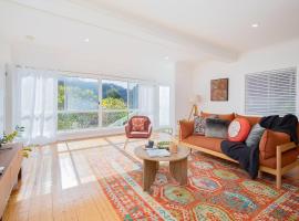 Serena Cottage - Sunlit Escape by Woy Woy Bay Wharf，位于沃伊沃伊的宠物友好酒店