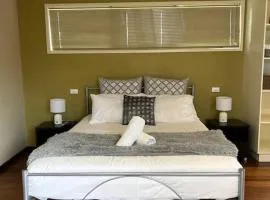 Twelve Apostles Beach House-STUDIO