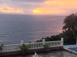 Exotic Paradise Guest House，位于亚武科阿的酒店