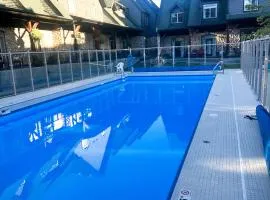 Renovated Chalet at Mystic Springs, Mountain Views, Pets Welcome!