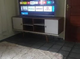 2 bedrooms 2 bathrooms shopp beach wifi