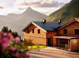 Alpenstolz Damüls Haus 3 - Stilvoll urlauben in den Bergen