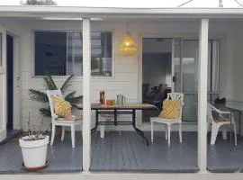 Sunny Central Parkvale home
