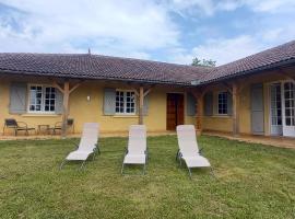 Villandré House 6 people，位于Barcugnan的酒店