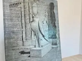 Bulldog Venice Apartment