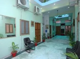 Super Collection-O Sara Grand Near Ram Manohar Lohia hospital