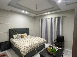 Cozy and Peaceful 2 Bedroom Luxury Apartment