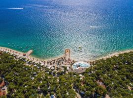Amadria Park Camping Sibenik Mobile Homes，位于希贝尼克的酒店