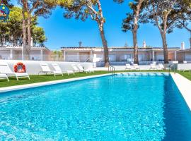 Villas Sunset Alcossebre Casa Azahar，位于阿尔考斯布里的酒店