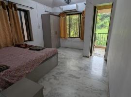 Hill View cottage，位于肯达拉的酒店