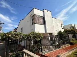 Casa los almendros con aire acondicionado , Excelente ubicacion